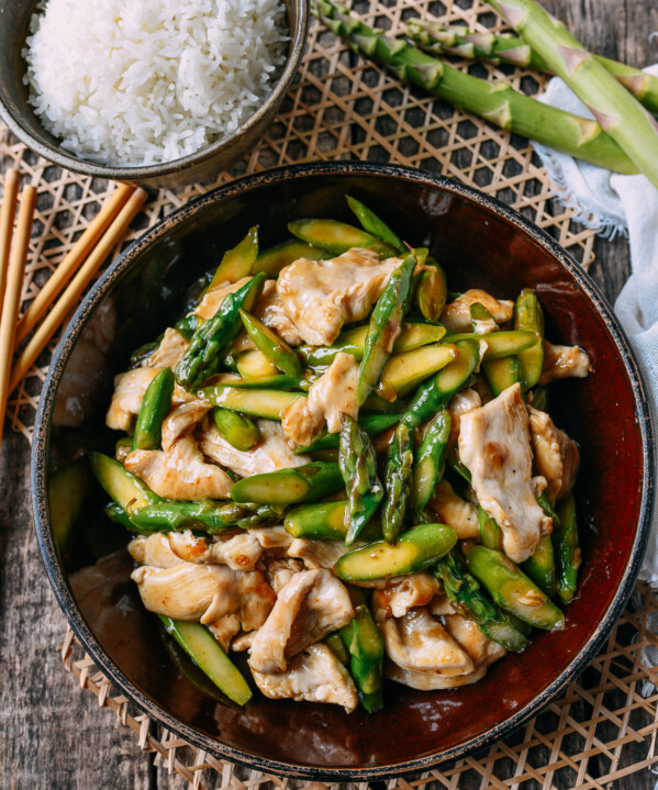 Chicken and Asparagus Stir-fry 免费的正规官网入口幸运飞行艇168官方现场直播,手机查询开奖结果今天最新的开奖号码
